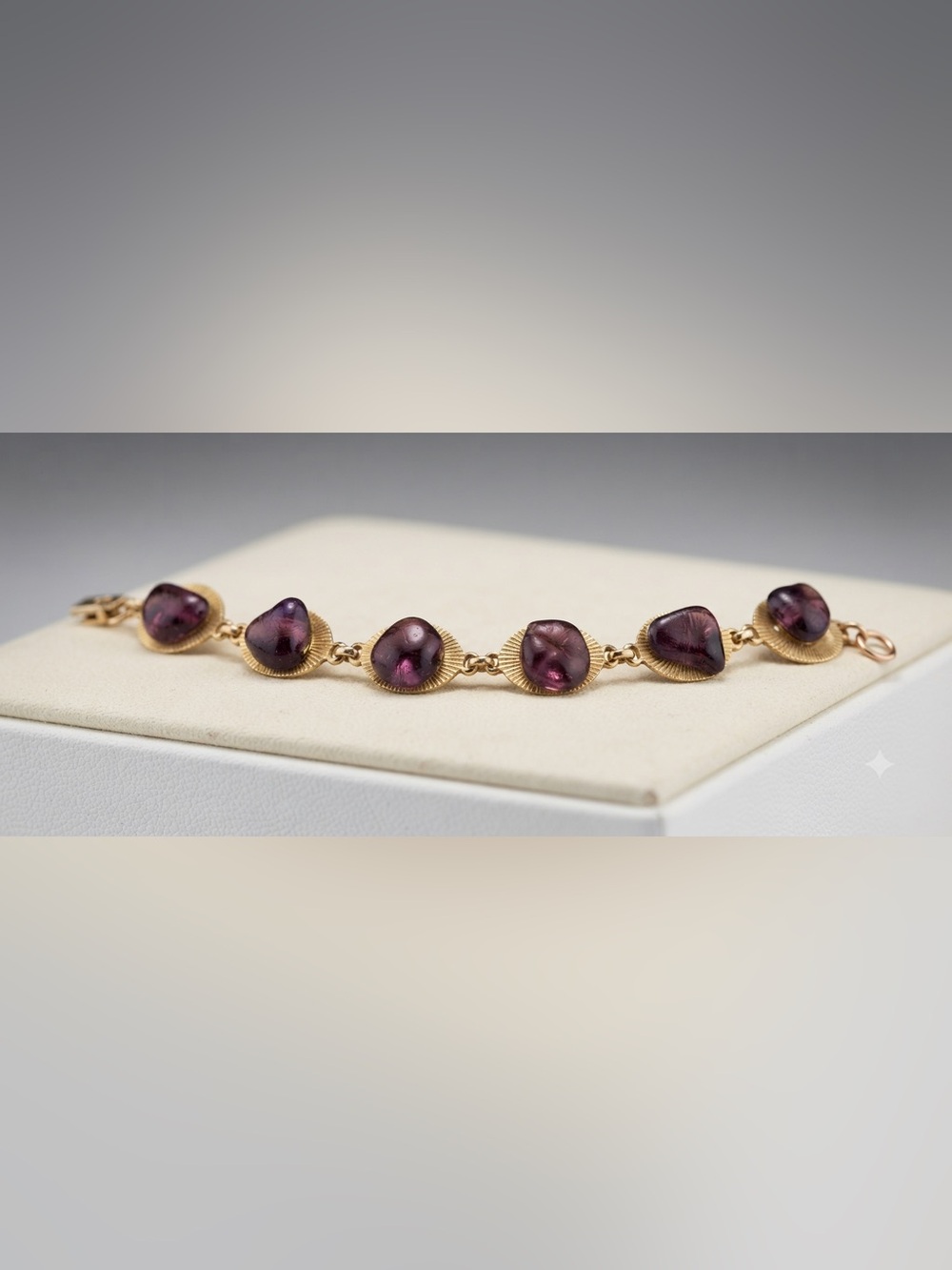 VTG Retro Gold Tone Purple Glass Cabochon Sunburst Link Bracelet Art Deco Style